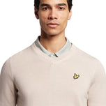 Lyle & Scott Golf Merino Blend V Neck Pullover -Pink Taupe
